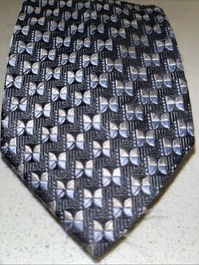 Ermenegildo Zegna Black and Silver Micro-Pattern Tie 100% Silk